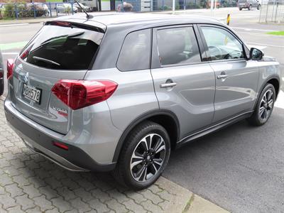 2019 Suzuki Vitara - Thumbnail