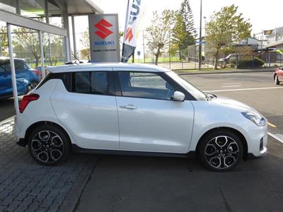 2024 Suzuki Swift - Thumbnail