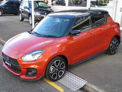 2024 Suzuki Swift - Thumbnail