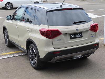 2024 Suzuki Vitara - Thumbnail