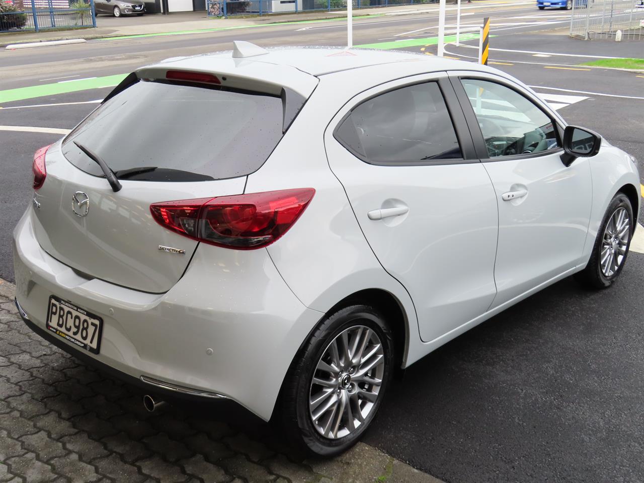 2022 Mazda 2