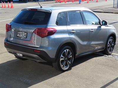 2022 Suzuki Vitara - Thumbnail