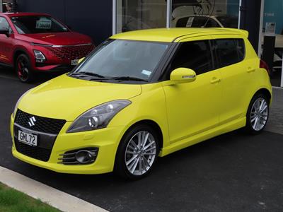 2012 Suzuki Swift - Thumbnail