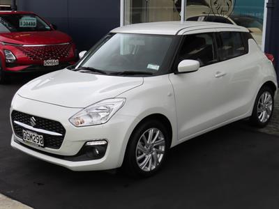 2023 Suzuki Swift - Thumbnail