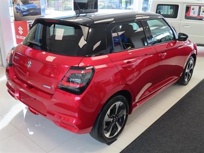 2024 Suzuki Swift - Thumbnail