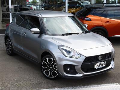 2022 Suzuki Swift - Thumbnail