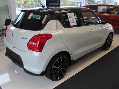 2024 Suzuki Swift - Thumbnail