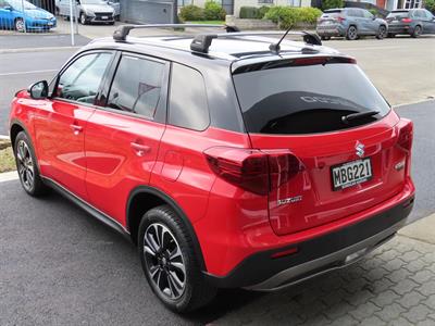 2019 Suzuki Vitara - Thumbnail