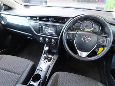 2015 Toyota Corolla - Thumbnail