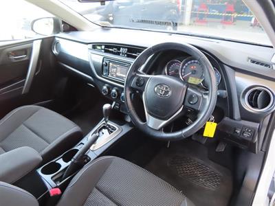 2015 Toyota Corolla - Thumbnail