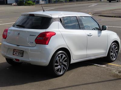 2023 Suzuki Swift - Thumbnail