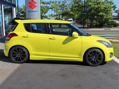 2016 Suzuki Swift - Thumbnail