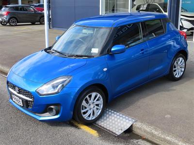 2023 Suzuki Swift - Thumbnail