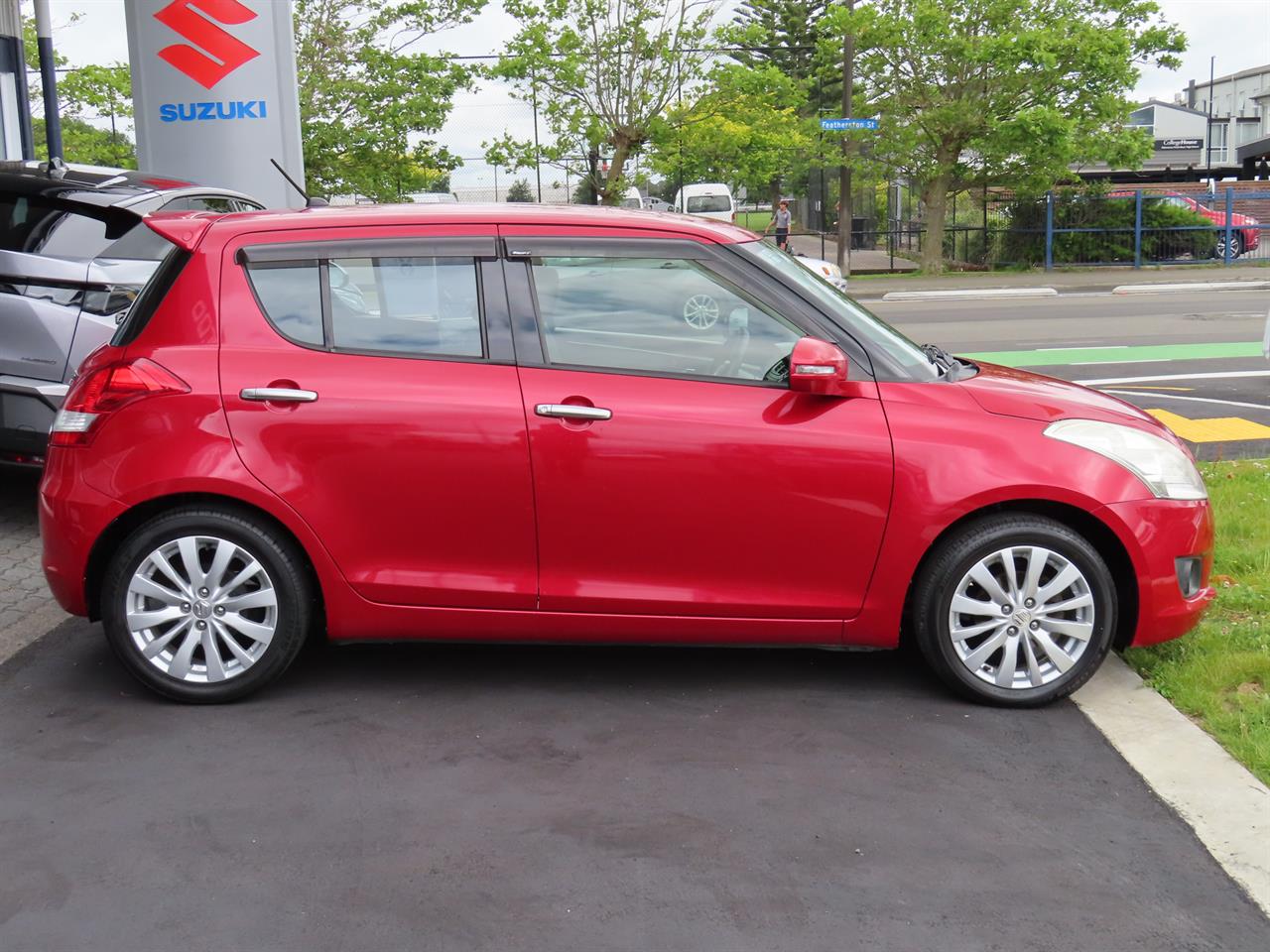 2013 Suzuki Swift