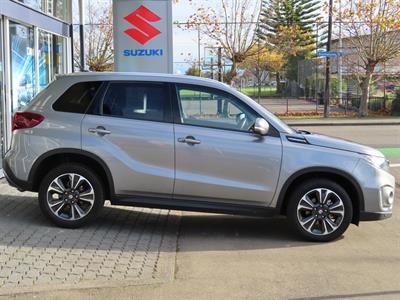 2022 Suzuki Vitara - Thumbnail