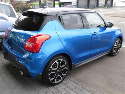 2024 Suzuki Swift - Thumbnail