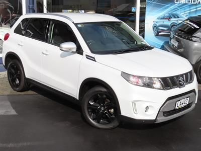 2017 Suzuki Vitara - Thumbnail