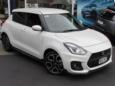 2022 Suzuki Swift - Thumbnail